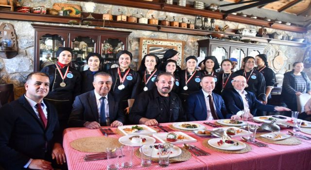 Milas’ın Genç Şefleri İstanbul Uluslararası Gastronomi Fuarı’ndan Ödüllerle Döndü