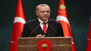 Cumhurbaşkanı Erdoğan milyonların beklediği EYT düzenlemesinin detaylarını açıkladı.