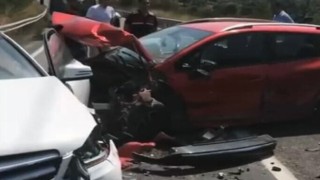 5 Aracın Karıştığı Kazada 12 Kişi Yaralandı..