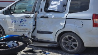 Milas’ta Trafik Kazası 1’i Ağır 2 Yaralı