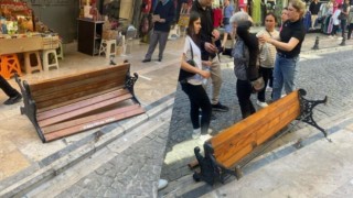 Milas’ta Bankın Kırılması Sonucu Yaşlı Kadın Yaralandı